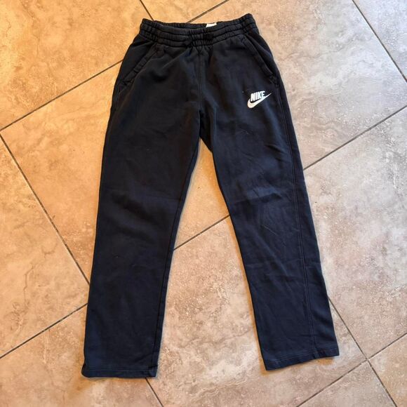 Nike Black and Navy Joggers-tracksuits - Picture 3 of 7